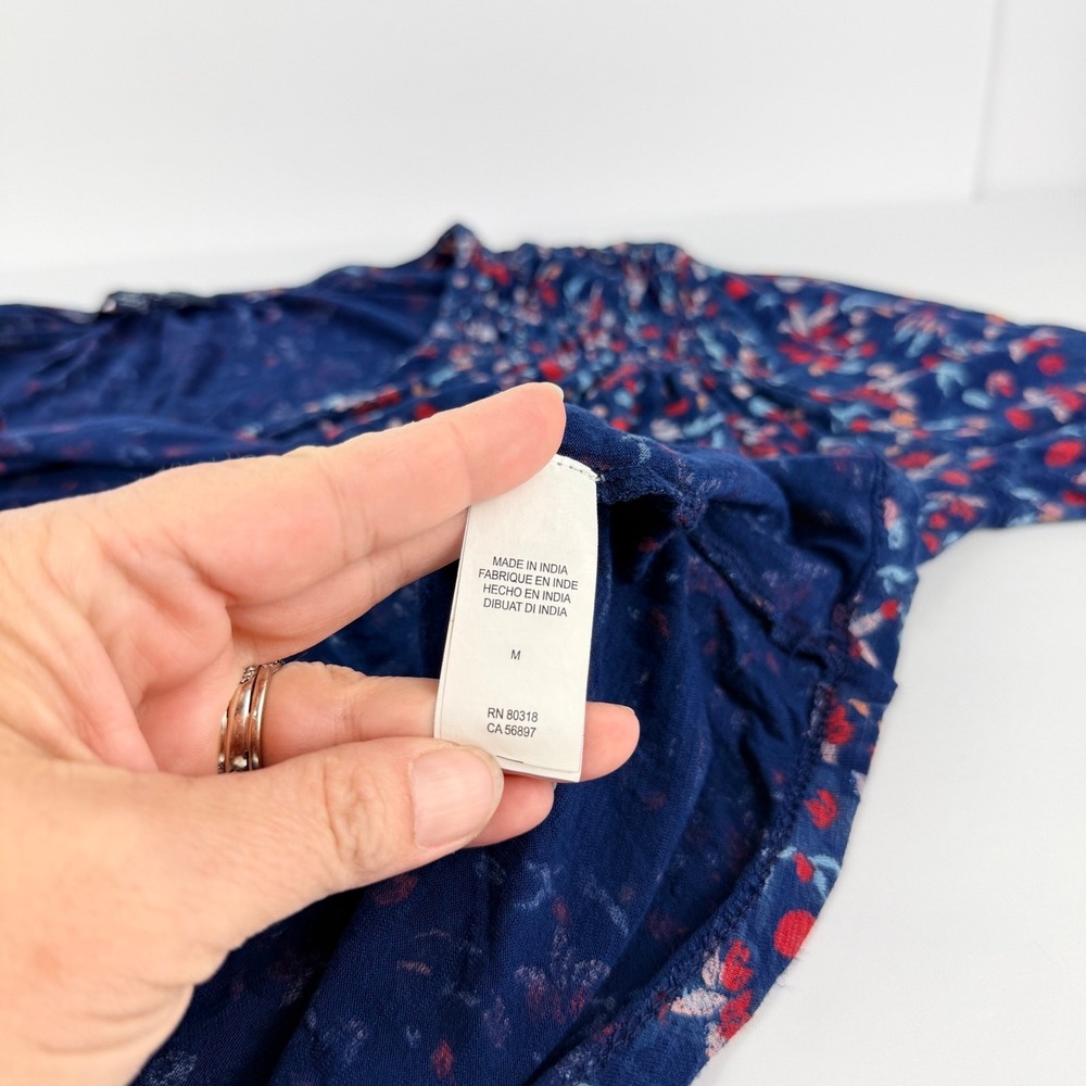 Lucky Brand V-neck Blue Floral Long sleeve Viscose Boho Country Western Top M - Picture 10 of 13